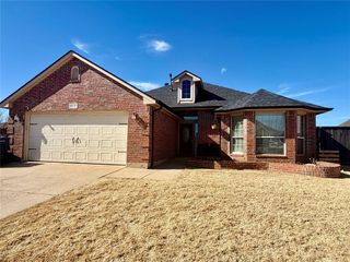 10017 SW 23rd Street, Yukon, OK 73099
