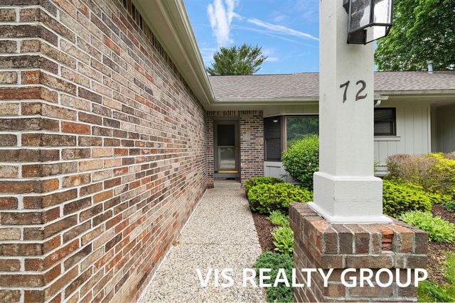 72 Skyline Circle, Grand Rapids, MI 49504