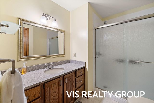 72 Skyline Circle, Grand Rapids, MI 49504