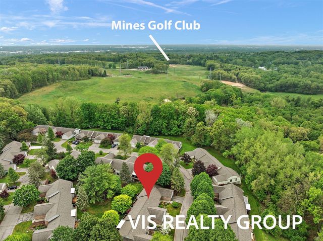 72 Skyline Circle, Grand Rapids, MI 49504