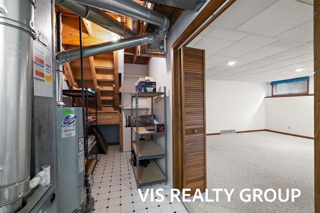 72 Skyline Circle, Grand Rapids, MI 49504