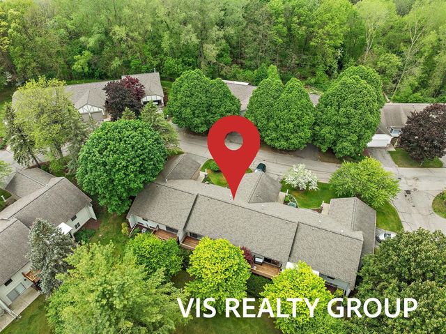 72 Skyline Circle, Grand Rapids, MI 49504