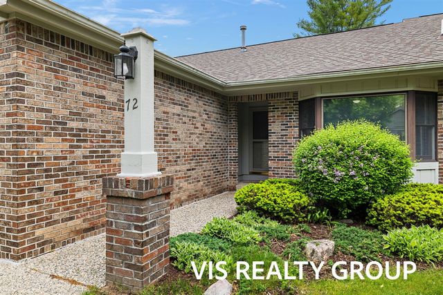72 Skyline Circle, Grand Rapids, MI 49504