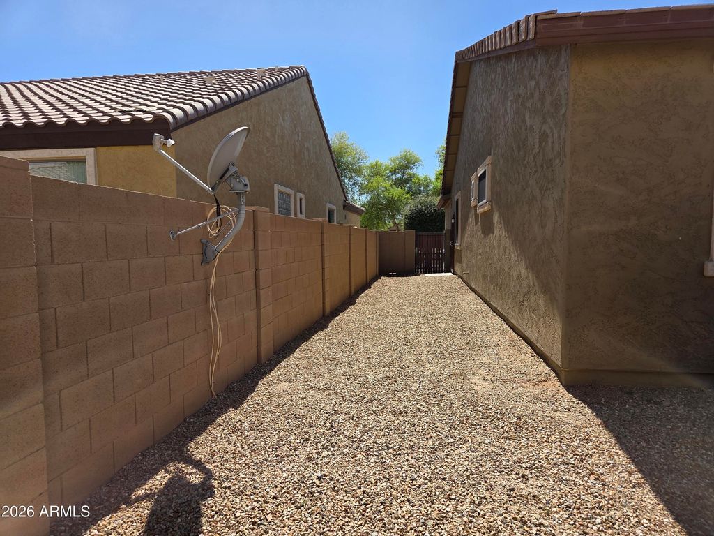 Image 31 of property listing at 11357 N 161ST Avenue, Surprise, AZ 85379