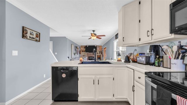 327 Boyson Road NE, Cedar Rapids, IA 52402