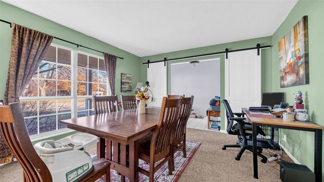 327 Boyson Road NE, Cedar Rapids, IA 52402