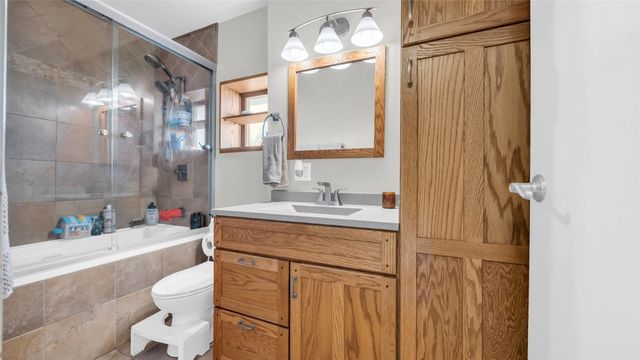 327 Boyson Road NE, Cedar Rapids, IA 52402