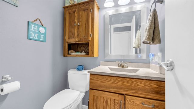 327 Boyson Road NE, Cedar Rapids, IA 52402