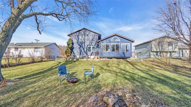 327 Boyson Road NE, Cedar Rapids, IA 52402