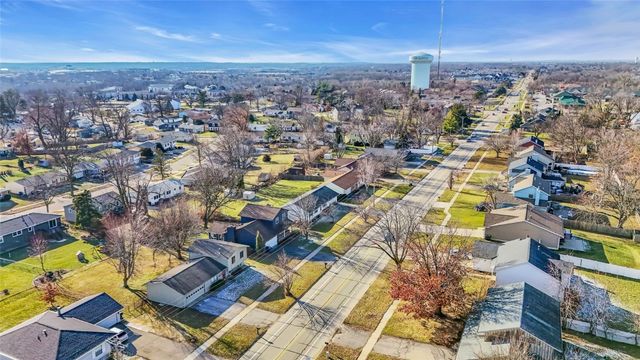 327 Boyson Road NE, Cedar Rapids, IA 52402