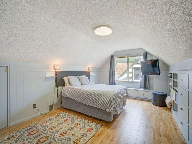 2011 Vincent Avenue N, Minneapolis, MN 55411