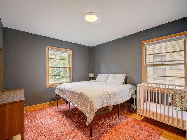2011 Vincent Avenue N, Minneapolis, MN 55411