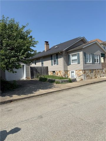 606 N Railroad St, Penn Twp, PA 15675