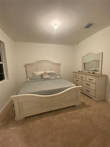493 NE 5th Pl, Florida City, FL 33034
