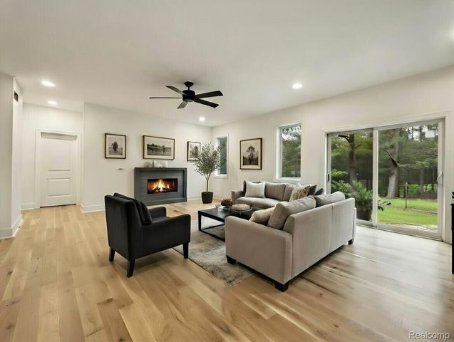 77850 Angling Road, Richmond, MI 48062