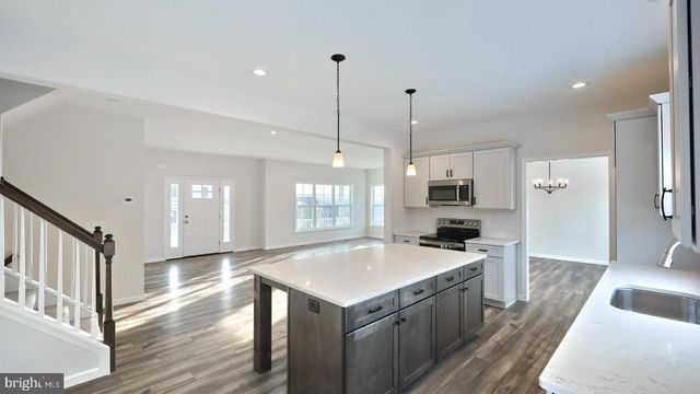 220 COPPER RIDGE DR, Newmanstown, PA 17073