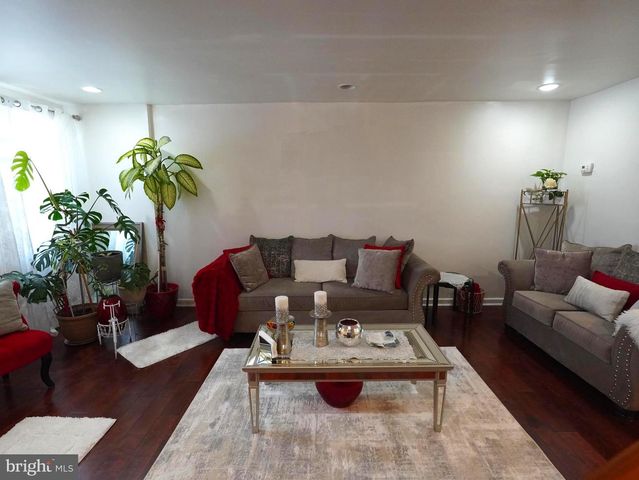 6734 REVERE ST, Philadelphia, PA 19149