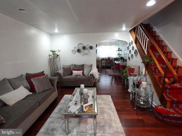 6734 REVERE ST, Philadelphia, PA 19149