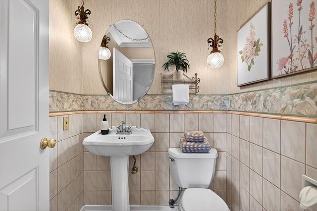 7730 Mccourtney Rd, Lincoln, CA 95648