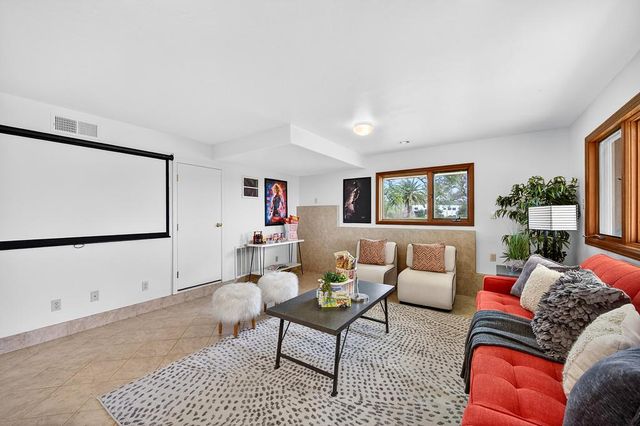 7730 Mccourtney Rd, Lincoln, CA 95648