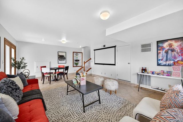 7730 Mccourtney Rd, Lincoln, CA 95648