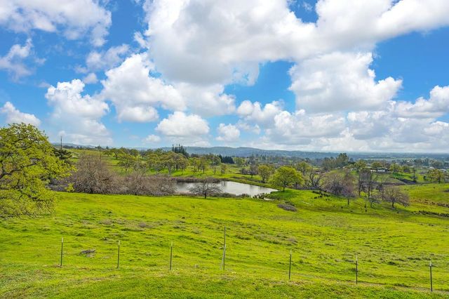 7730 Mccourtney Rd, Lincoln, CA 95648