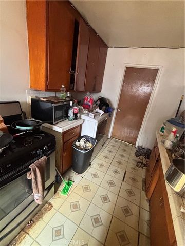 10236 Towneway, El Monte, CA 91733