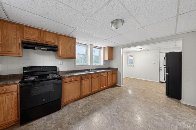 1312 W Loveland Avenue, Loveland, OH 45140