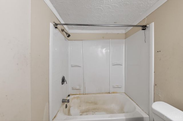 1312 W Loveland Avenue, Loveland, OH 45140