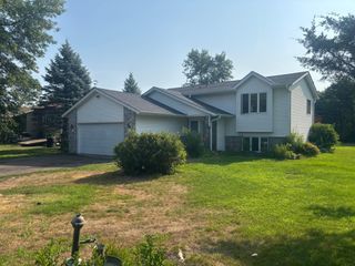1150 Birch Avenue, Big Lake, MN 55309