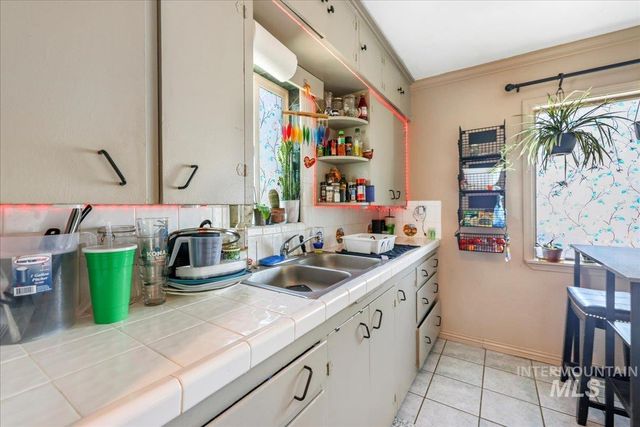 553 N Sparks St, Twin Falls, ID 83301