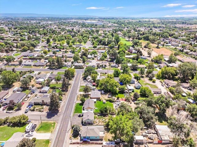 553 N Sparks St, Twin Falls, ID 83301