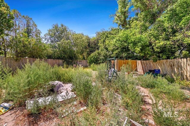 553 N Sparks St, Twin Falls, ID 83301