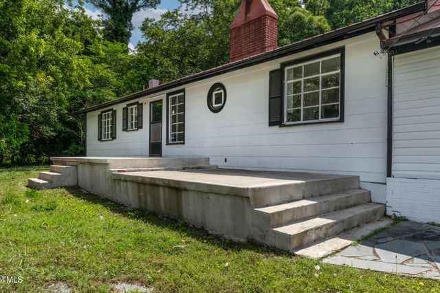 519 W Raleigh Street, Siler City, NC 27344