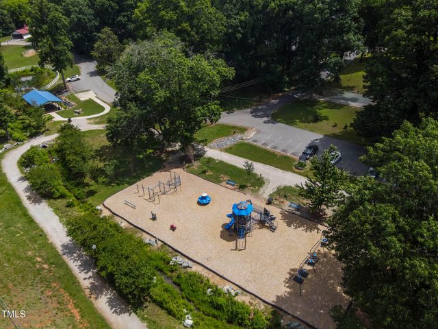 519 W Raleigh Street, Siler City, NC 27344
