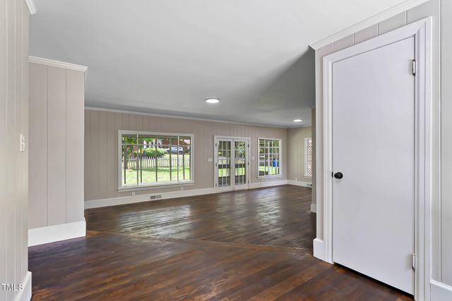 519 W Raleigh Street, Siler City, NC 27344