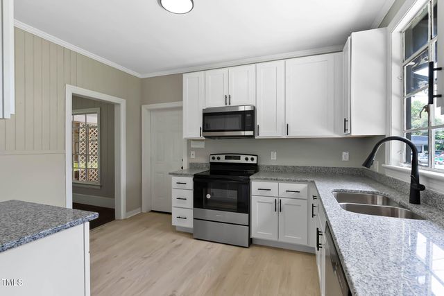 519 W Raleigh Street, Siler City, NC 27344