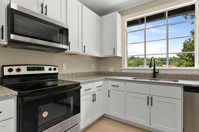 519 W Raleigh Street, Siler City, NC 27344