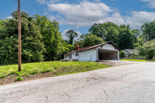 519 W Raleigh Street, Siler City, NC 27344
