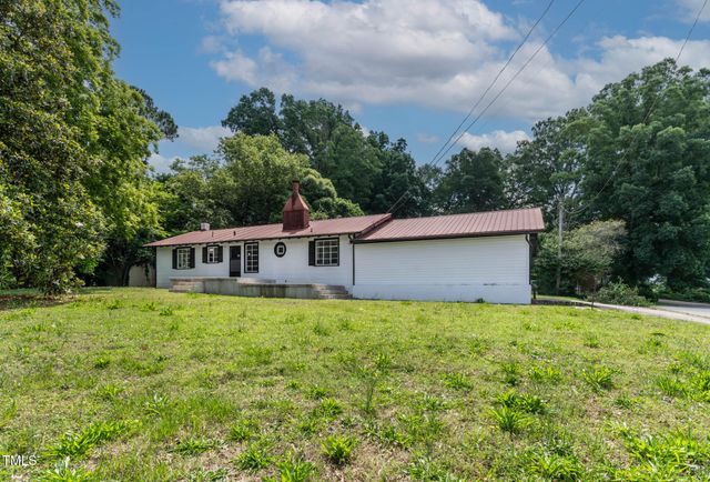 519 W Raleigh Street, Siler City, NC 27344