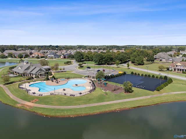 32 Forest Meadow Blvd SW, Huntsville, AL 35824