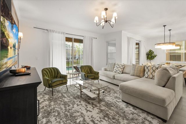 8946 PLAY THROUGH DRIVE, Davenport, FL 33896