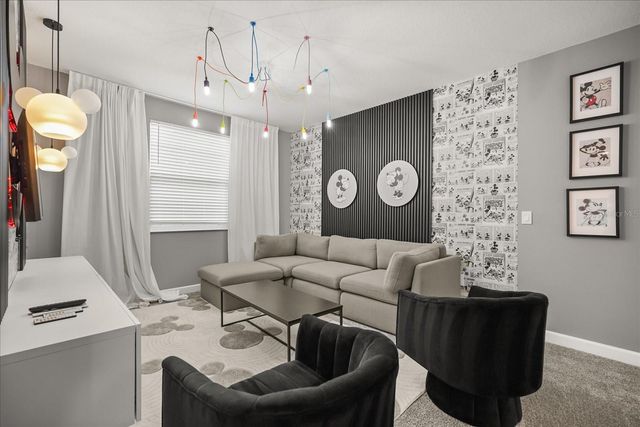 8946 PLAY THROUGH DRIVE, Davenport, FL 33896