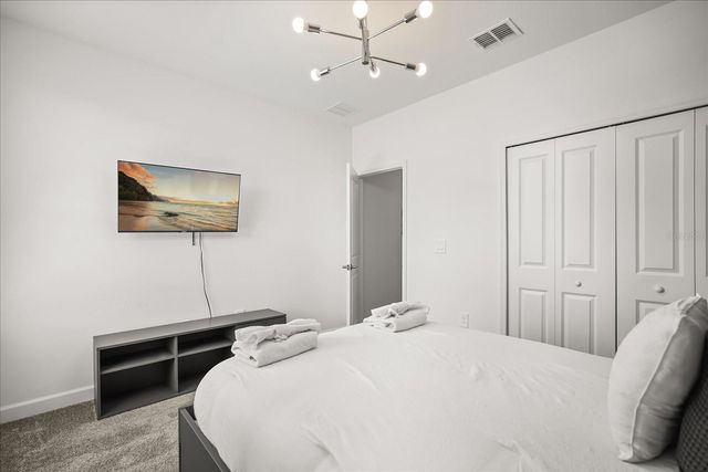 8946 PLAY THROUGH DRIVE, Davenport, FL 33896