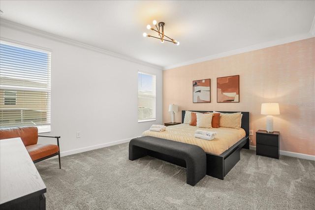 8946 PLAY THROUGH DRIVE, Davenport, FL 33896