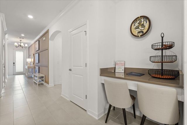 8946 PLAY THROUGH DRIVE, Davenport, FL 33896