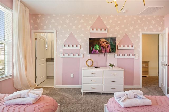 8946 PLAY THROUGH DRIVE, Davenport, FL 33896