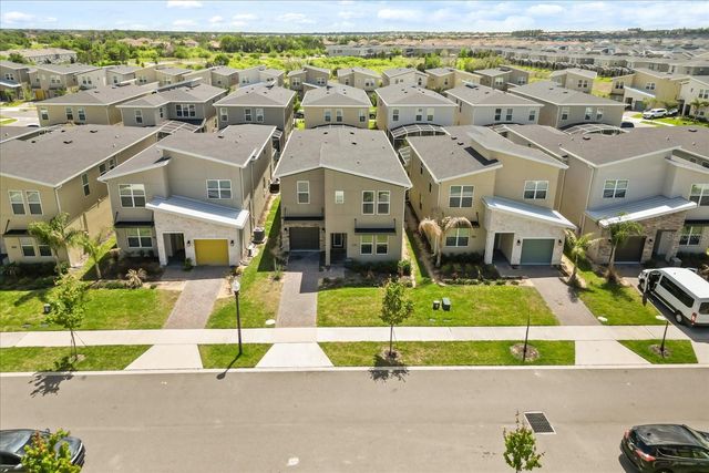 8946 PLAY THROUGH DRIVE, Davenport, FL 33896