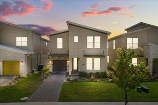 8946 PLAY THROUGH DRIVE, Davenport, FL 33896