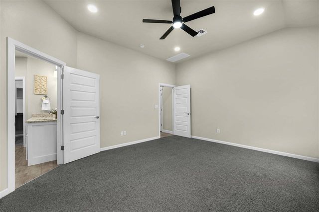 2606 SW 68th St, Lawton, OK 73505